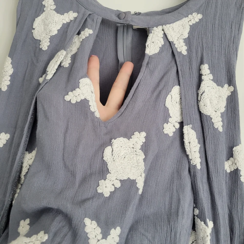 HONEY BELLE FLOWY TOP Tunic/ Dress Medium Blue Embroidery LG - Picture 3 of 9